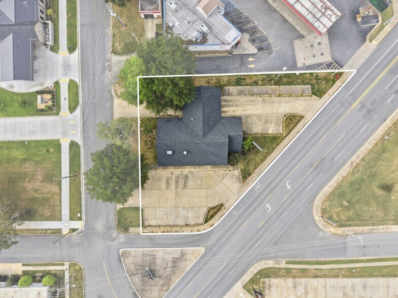 More Photos Of 609 N Main St, Benton Fast Food For Sale