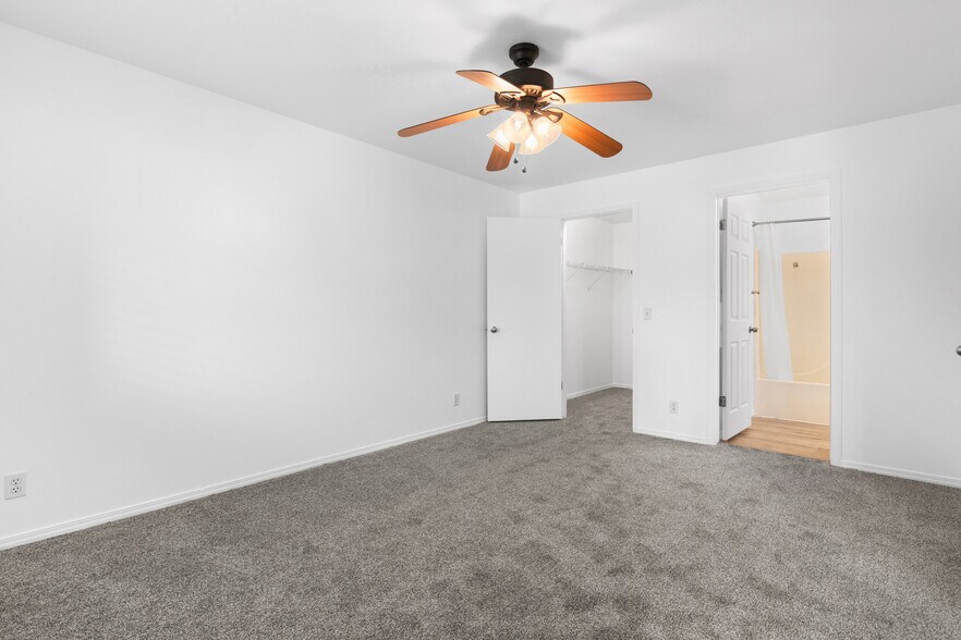 More Photos Of 221 E Fort Union Blvd, Midvale Apartments For Sale