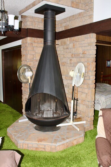 More Photos Of 29668 Farm Road 1268, Golden Land For Sale