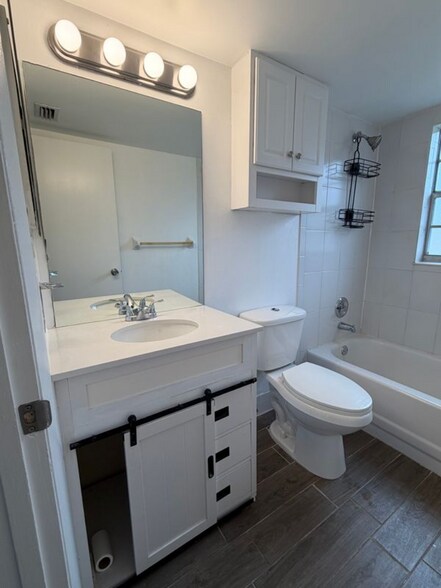 More Photos Of 2419 SE 16th Ave, Ocala Multifamily For Sale