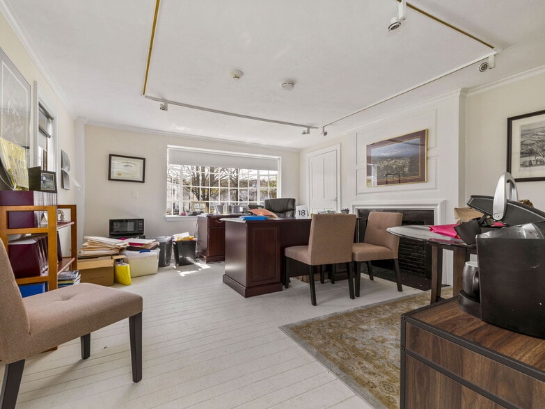 More Photos Of 21 Eliot St, Natick Office For Sale