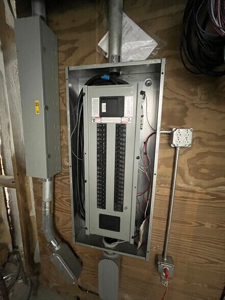 More Photos Of 36847 Richard Frey Rd, Hempstead Light Manufacturing For Lease