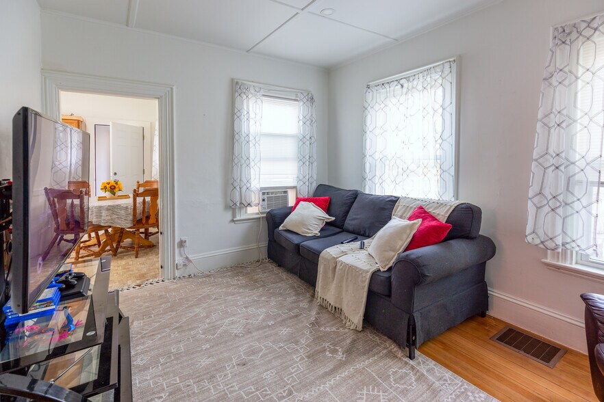 More Photos Of 211 Court St, Plymouth Apartments For Sale