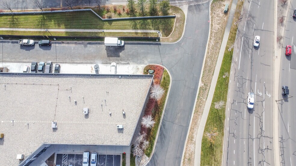 More Photos Of 2415 E Mulberry St, Fort Collins Showroom For Lease