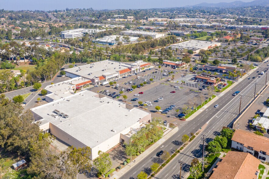 More Photos Of 710-790 Sycamore Ave, Vista Unknown For Lease