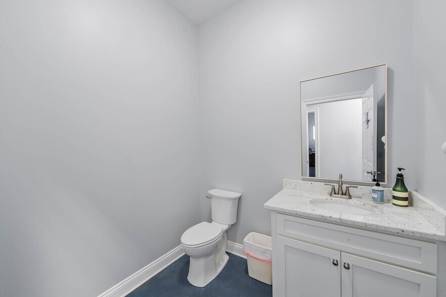 More Photos Of 6813 Bayou Black Dr, Gibson Industrial For Sale