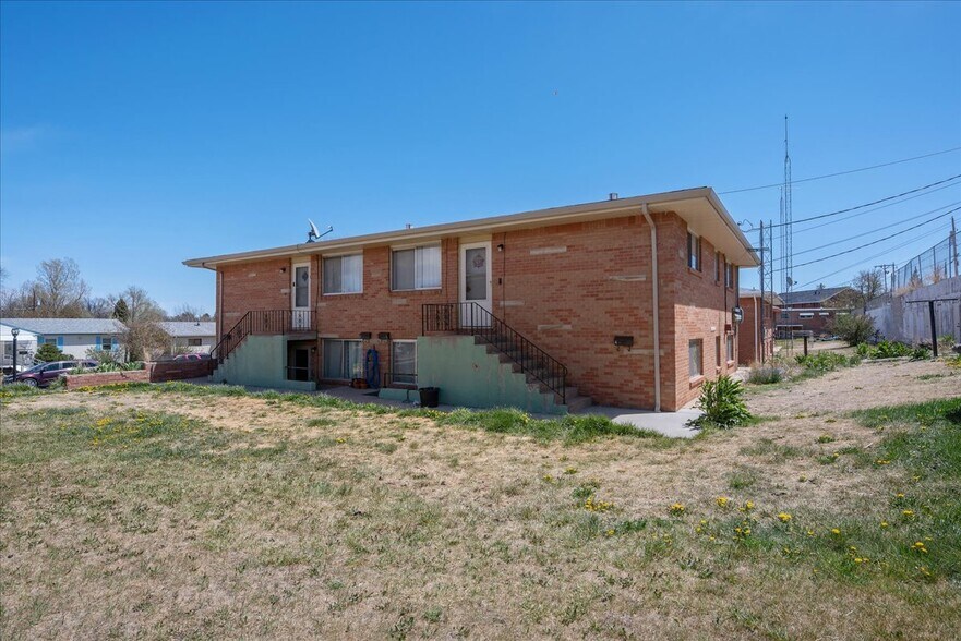 More Photos Of 1749 Oxford Dr, Cheyenne Multifamily For Sale