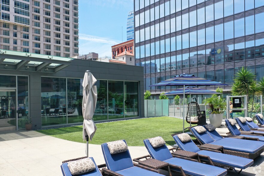 More Photos Of 700 W 9th St, Los Angeles Apartments For Lease