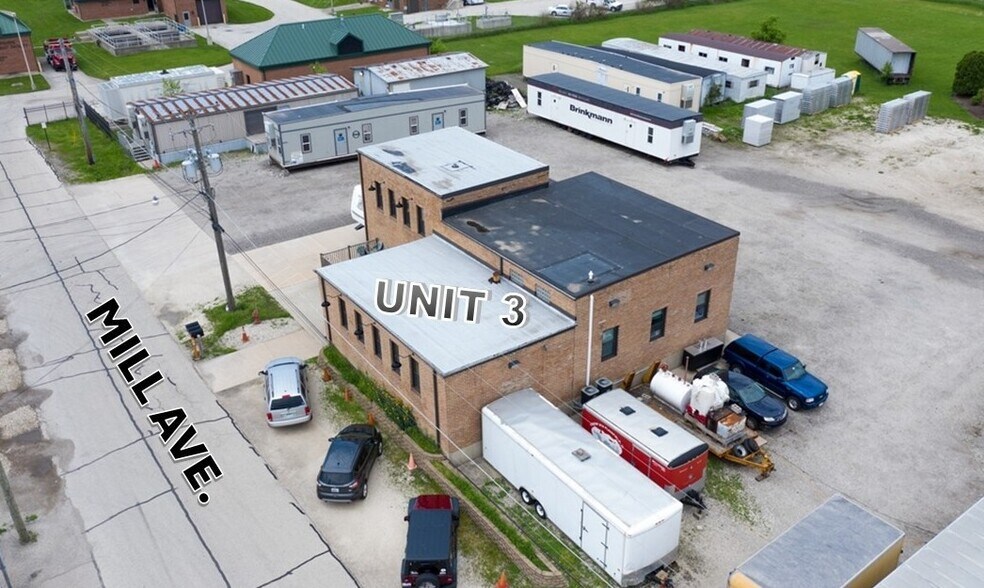 Primary Photo Of 268 Mill Ave, Hampshire Flex For Lease