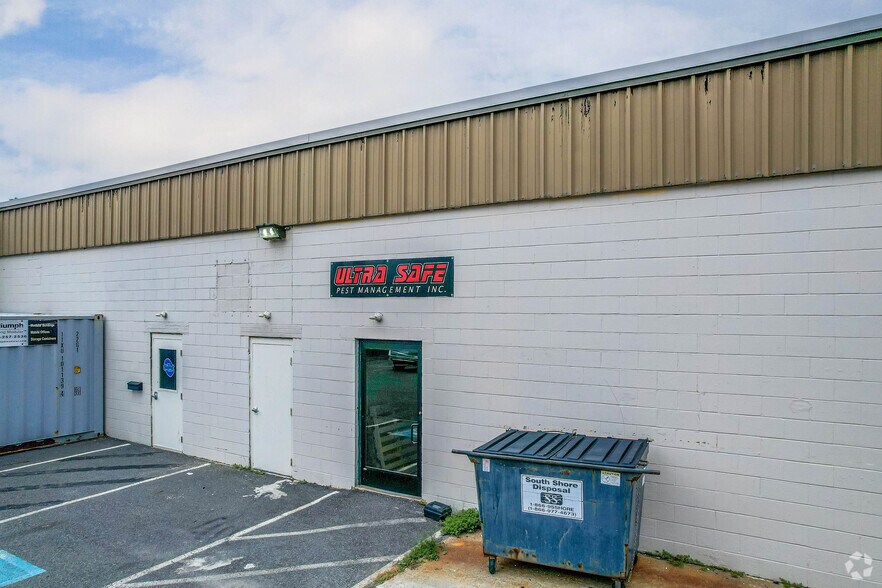 More Photos Of 465 Turnpike St, Canton Manufacturing For Lease