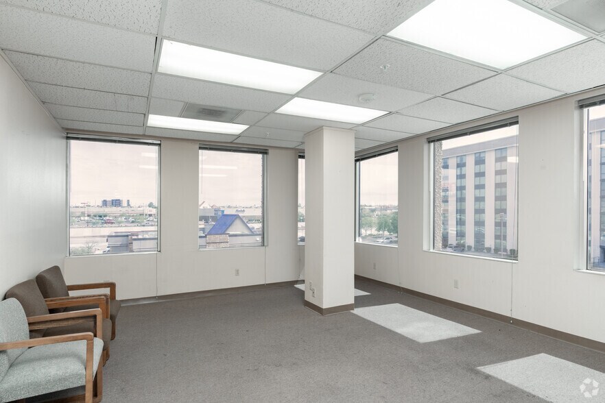 More Photos Of 6070 Gateway Blvd E, El Paso Office For Lease