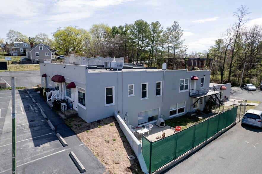 More Photos Of 2501 N Augusta St, Staunton General Retail For Sale