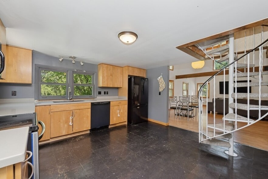 More Photos Of W1800 County Road B, Genoa City Specialty For Sale