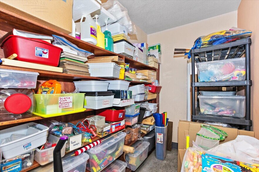 More Photos Of 1455 E Lynwood Dr, San Bernardino Schools For Sale