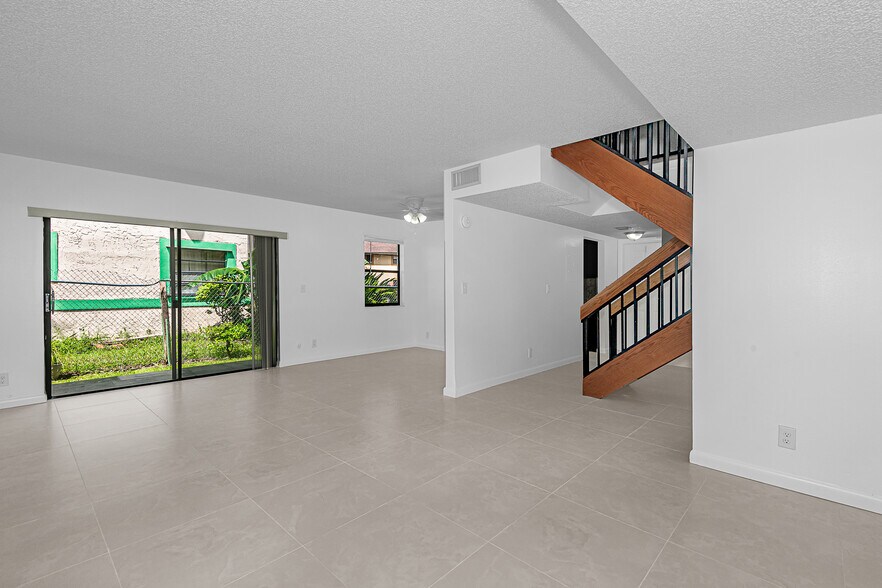 More Photos Of 11430-11442 NW 45th St, Coral Springs Apartments For Sale