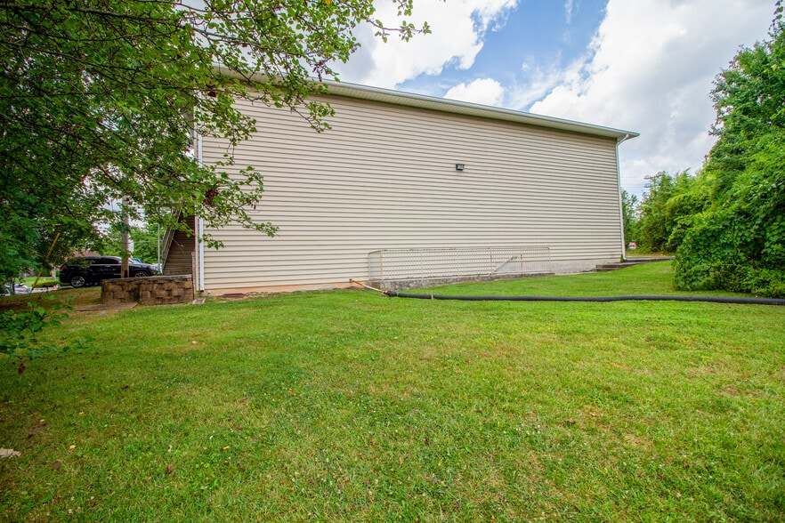 More Photos Of 3007-3013 Emmorton Rd, Abingdon Freestanding For Lease