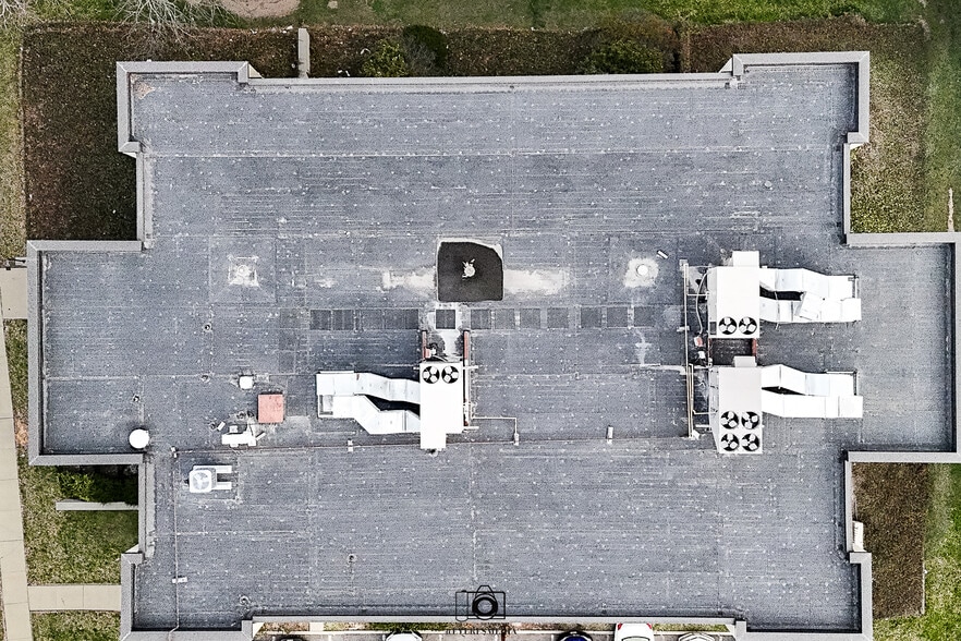 More Photos Of 1215 Livingston Ave, North Brunswick Office For Sale