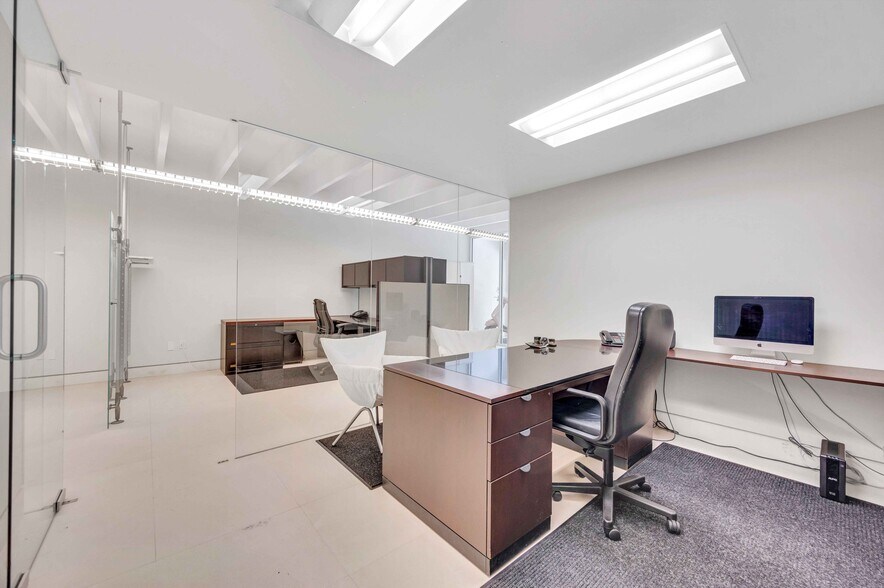 More Photos Of 4621 Ponce De Leon Blvd, Coral Gables Office For Sale