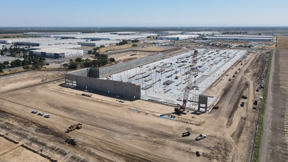 More Photos Of 6201 S Newcastle Rd, Stockton Warehouse For Lease