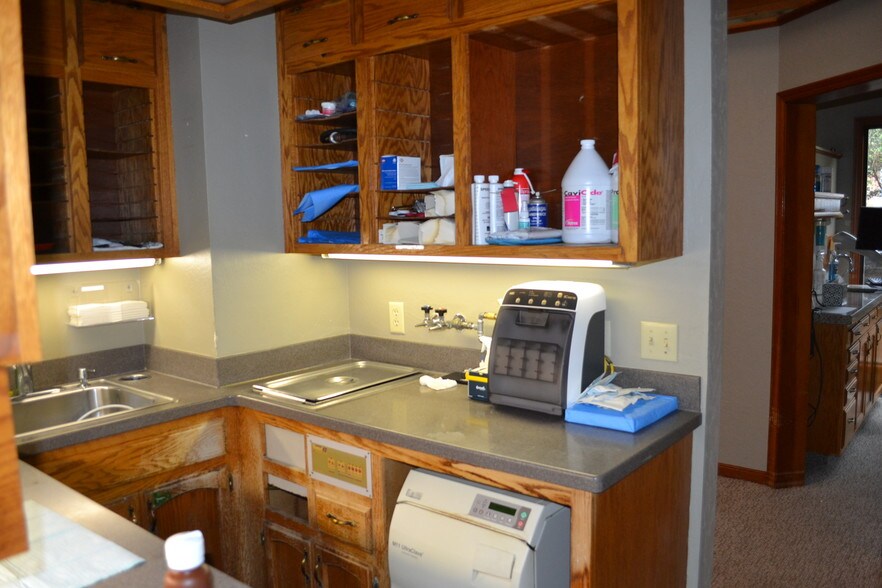 More Photos Of 6161 Clark Rd, Paradise Medical For Sale