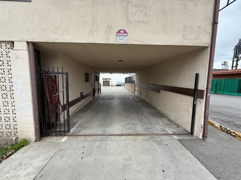 More Photos Of 11354 Burbank Blvd, North Hollywood Loft Creative Space For Lease