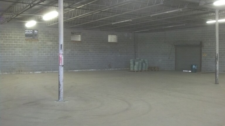 More Photos Of 14 Stokes St, Cheraw Warehouse For Lease