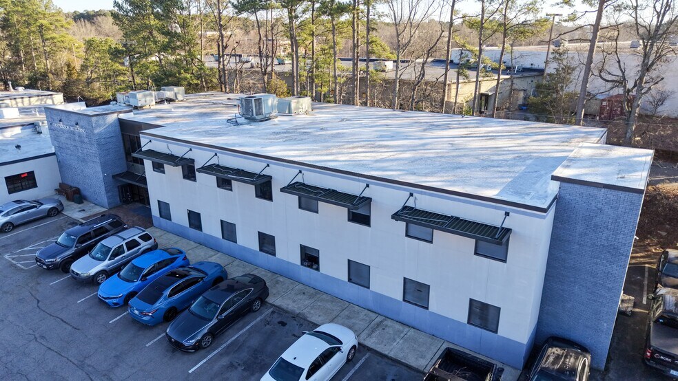 More Photos Of 119 SW Maynard Rd, Cary Office For Sale