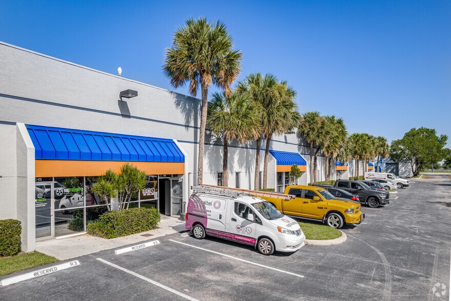 More Photos Of 6601 Lyons Rd, Coconut Creek Unknown For Lease