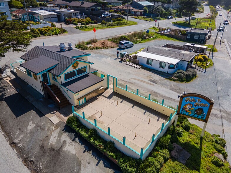 More Photos Of 8465 Cabrillo Hwy, Montara Restaurant For Sale