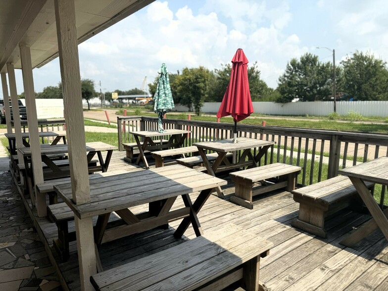More Photos Of 5740 S Wayside Dr, Houston Restaurant For Lease