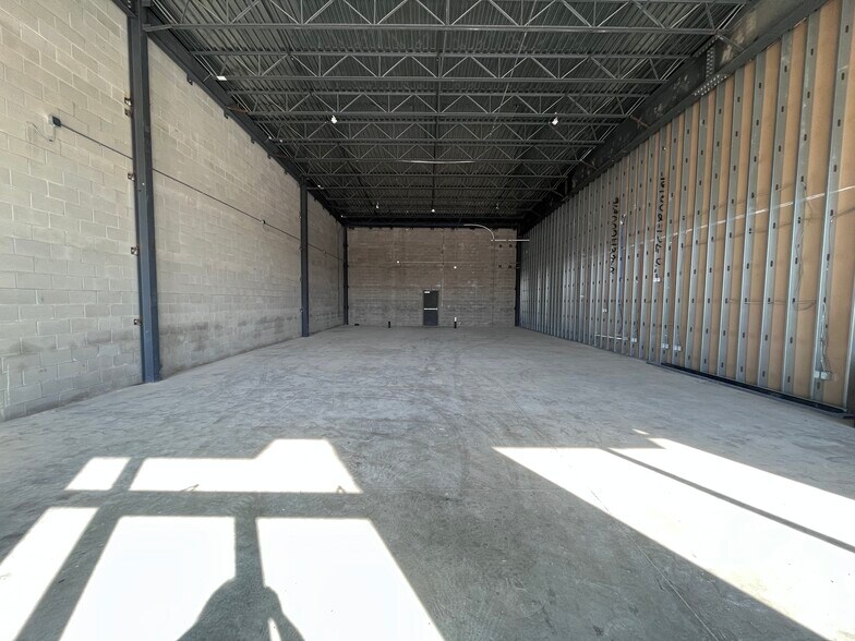 More Photos Of 206 I-35, Eddy General Retail For Lease