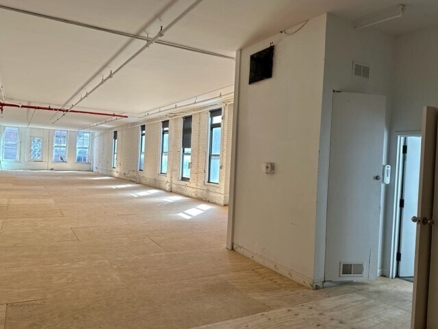 More Photos Of 552-556 Broadway, New York Office Residential For Lease
