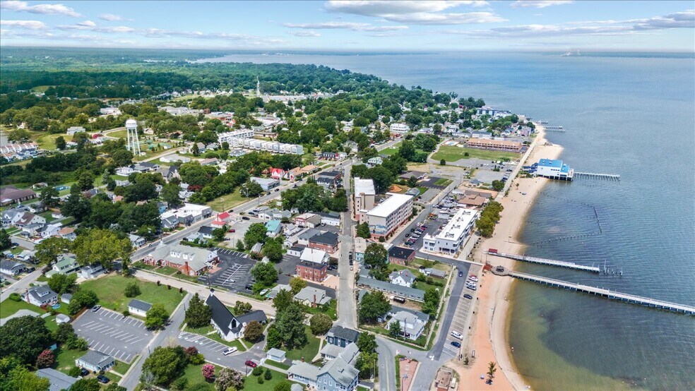 More Photos Of 10 Irving Ave N, Colonial Beach Apartments For Sale