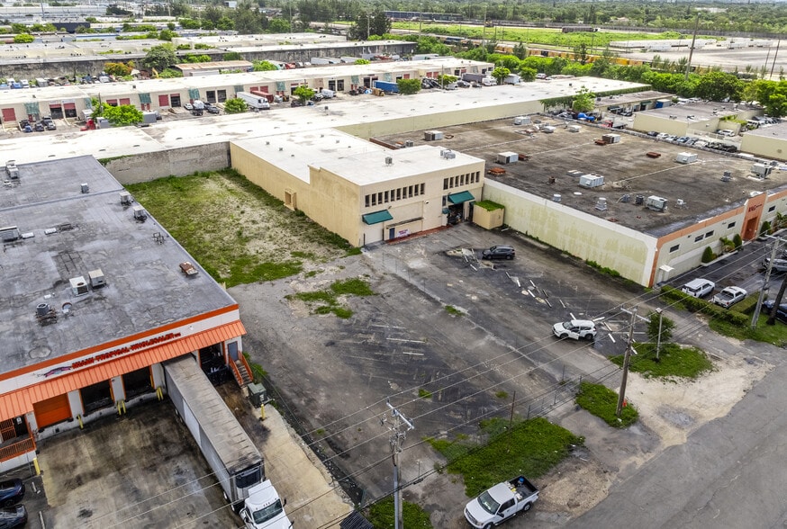 More Photos Of 6965 NW 46th St, Miami Warehouse For Sale