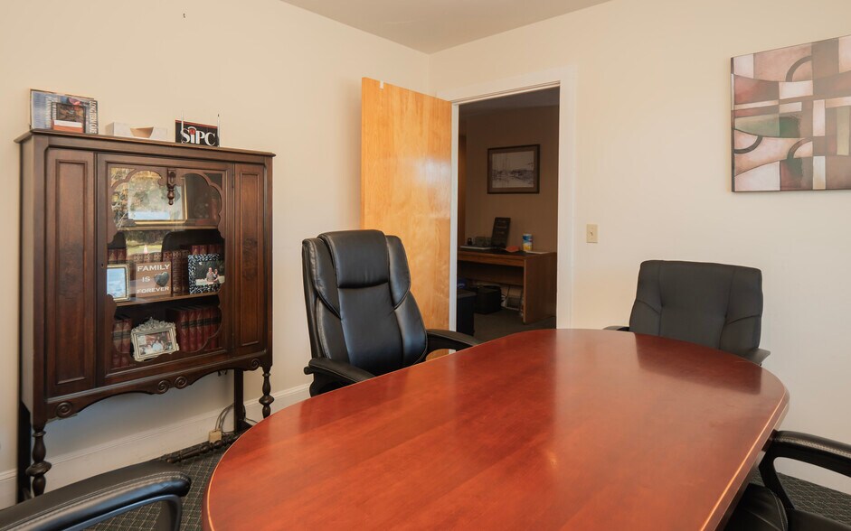 More Photos Of 1120 Aquidneck Ave, Middletown Office For Sale