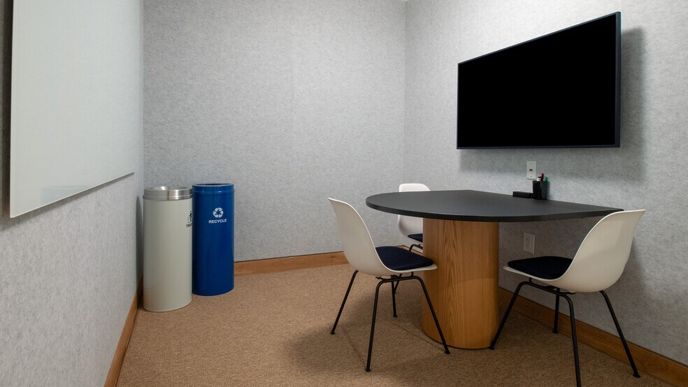 More Photos Of 7272 Wisconsin Ave, Bethesda Office For Sale