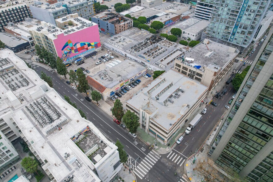 More Photos Of 1201 S Grand Ave, Los Angeles Warehouse For Lease