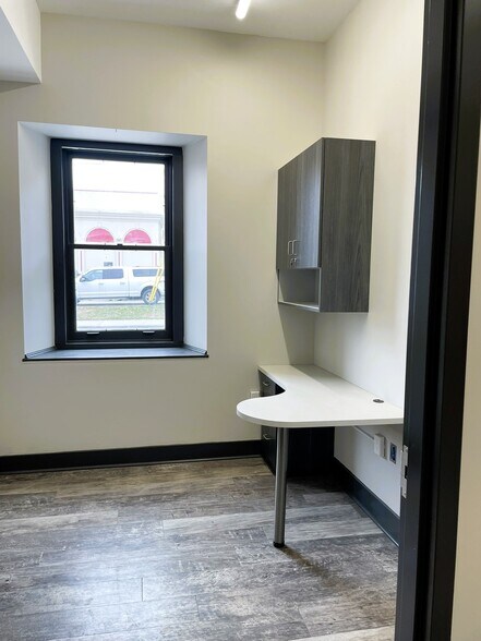 More Photos Of 119 Barrack St, Kingston Office For Lease