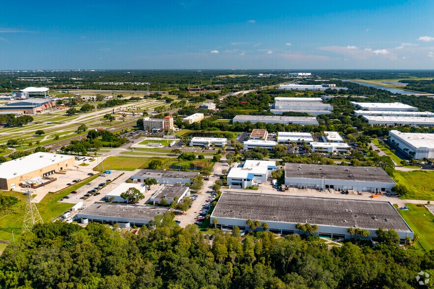 More Photos Of 8402 Laurel Fair Cir, Tampa Unknown For Lease