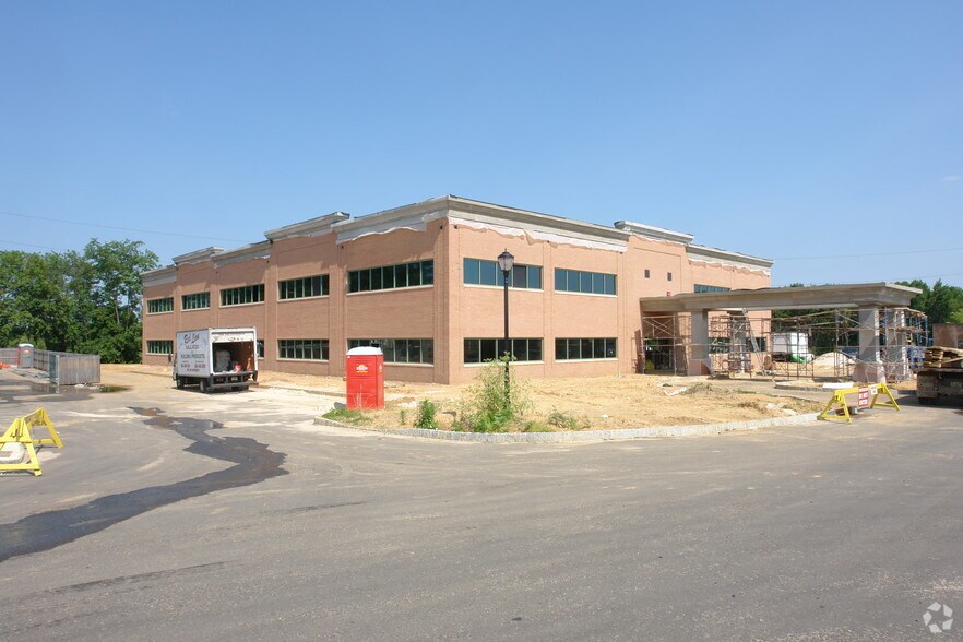 More Photos Of 312 Applegarth Rd, Monroe Township Medical For Lease