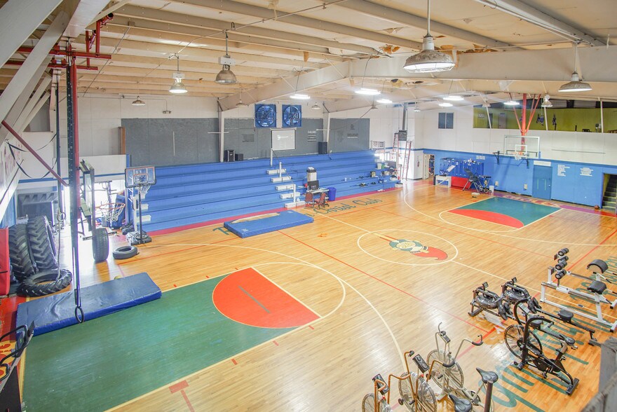 Primary Photo Of 1005 SW 4th St, Moore Religious Facility For Sale