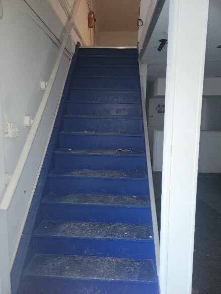 More Photos Of 549 Lancaster St W, Kitchener Freestanding For Lease