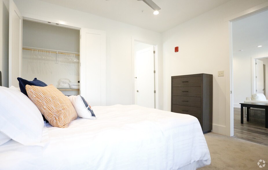 More Photos Of 141 Napoleon St, Baton Rouge Multifamily For Sale