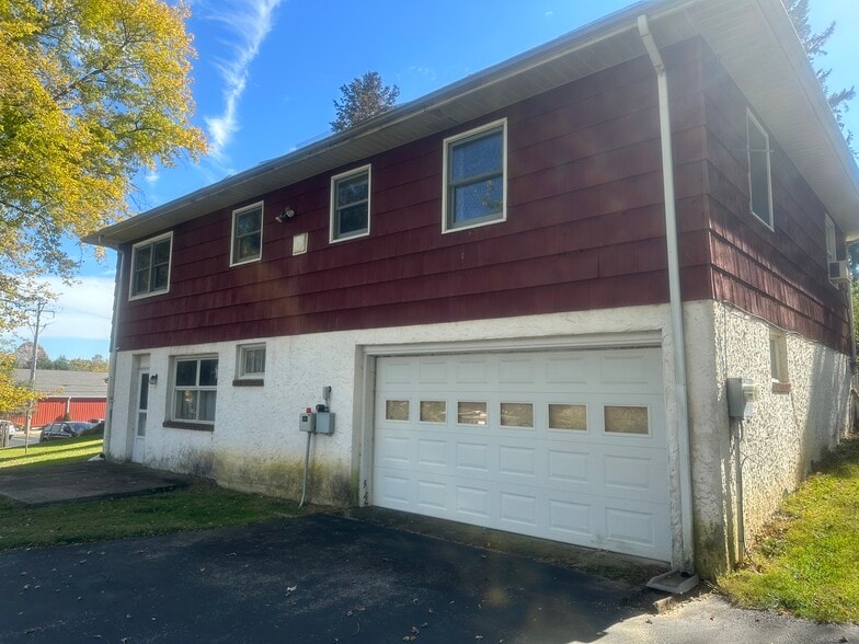 More Photos Of 189 E Lancaster Ave, Malvern Restaurant For Lease