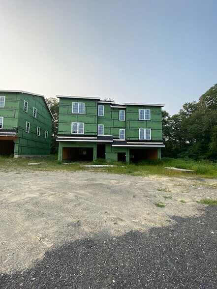 More Photos Of 47 4th St, Worcester Apartments For Sale