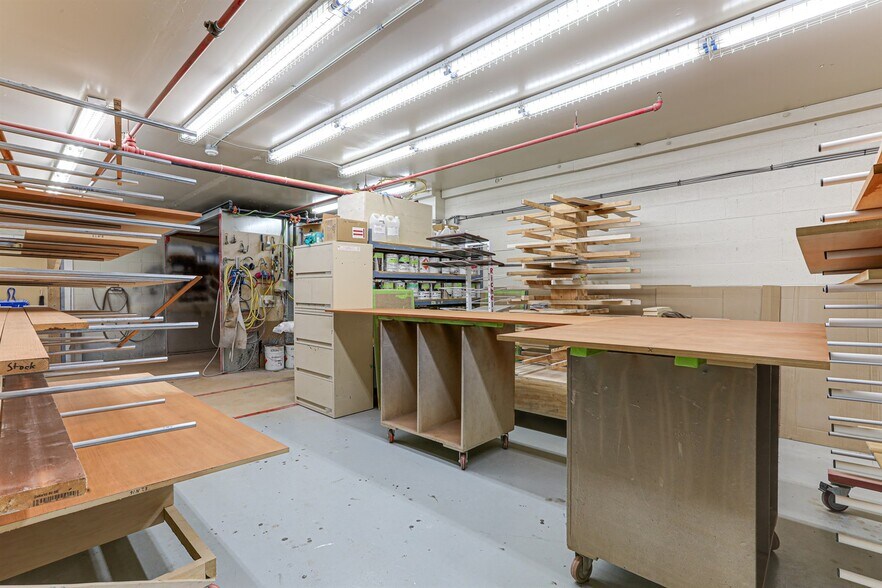 More Photos Of 2572 Davies Ave, Port Coquitlam Warehouse For Sale