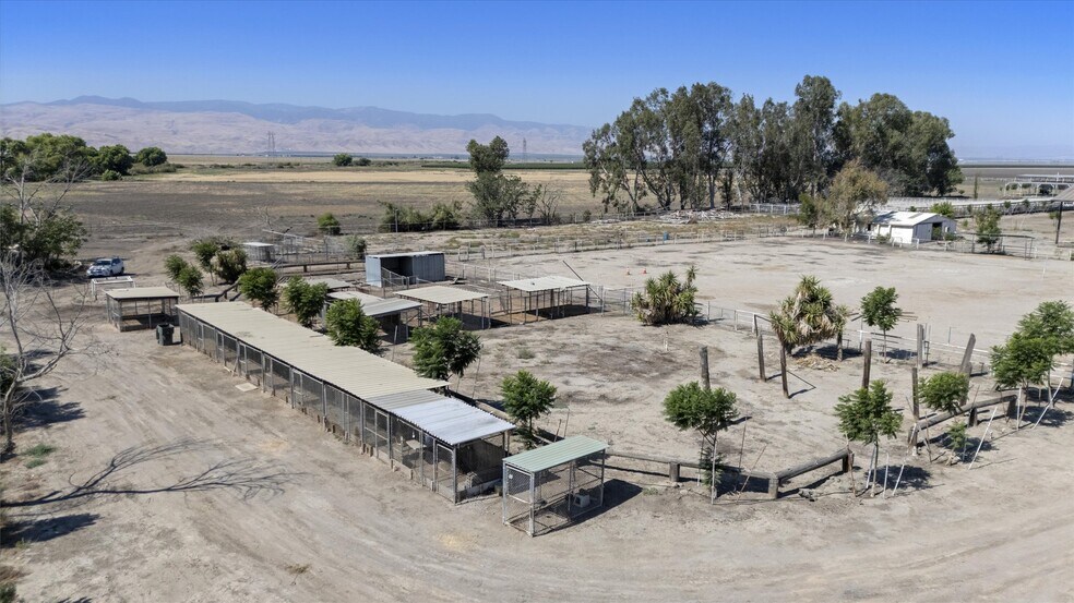 More Photos Of 8661 Herring Rd, Bakersfield Land For Sale