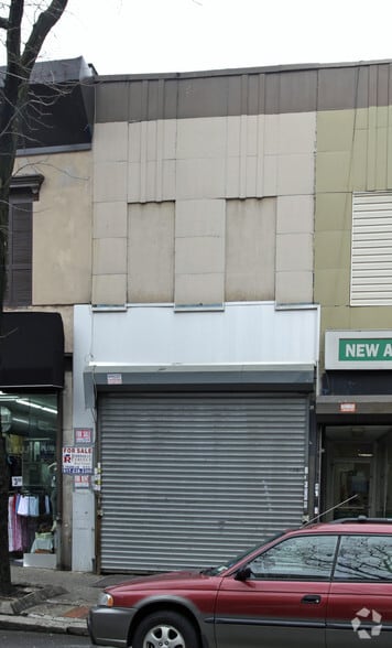 Primary Photo Of 28 S Fourth Ave, Mount Vernon Storefront For Sale