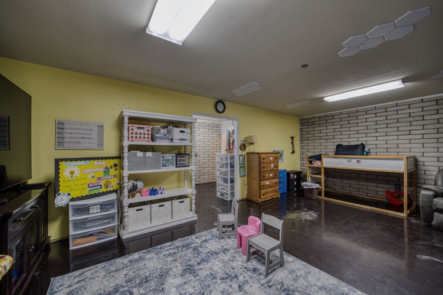 More Photos Of 5201 S Highway 95, Fort Mohave Storefront Retail Office For Sale