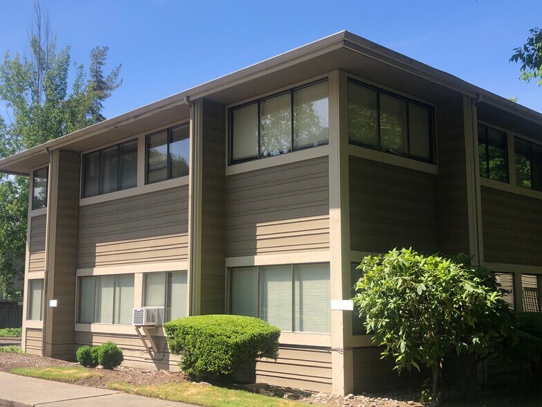 More Photos Of 16455 NE 85th St, Redmond Medical For Sale